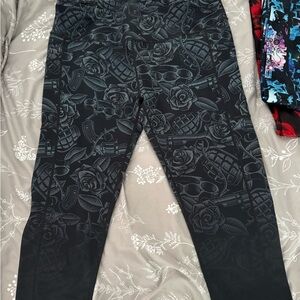 Constantly Varied Gear Patterned Leggings